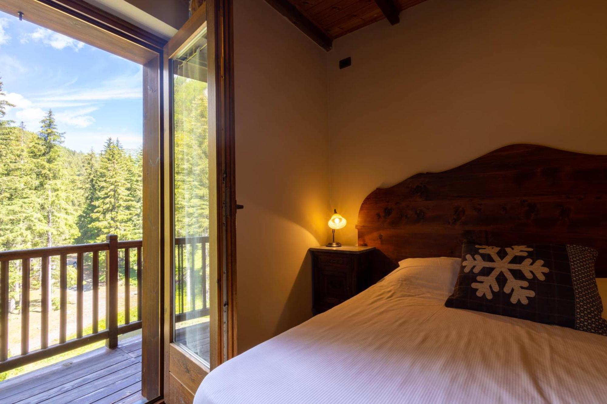 Alpine Forest Hotel Champoluc Exterior foto